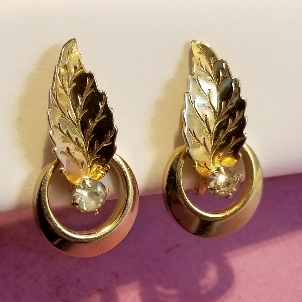 Vintage Alice leaf earrings screwback gold tone fall leaves